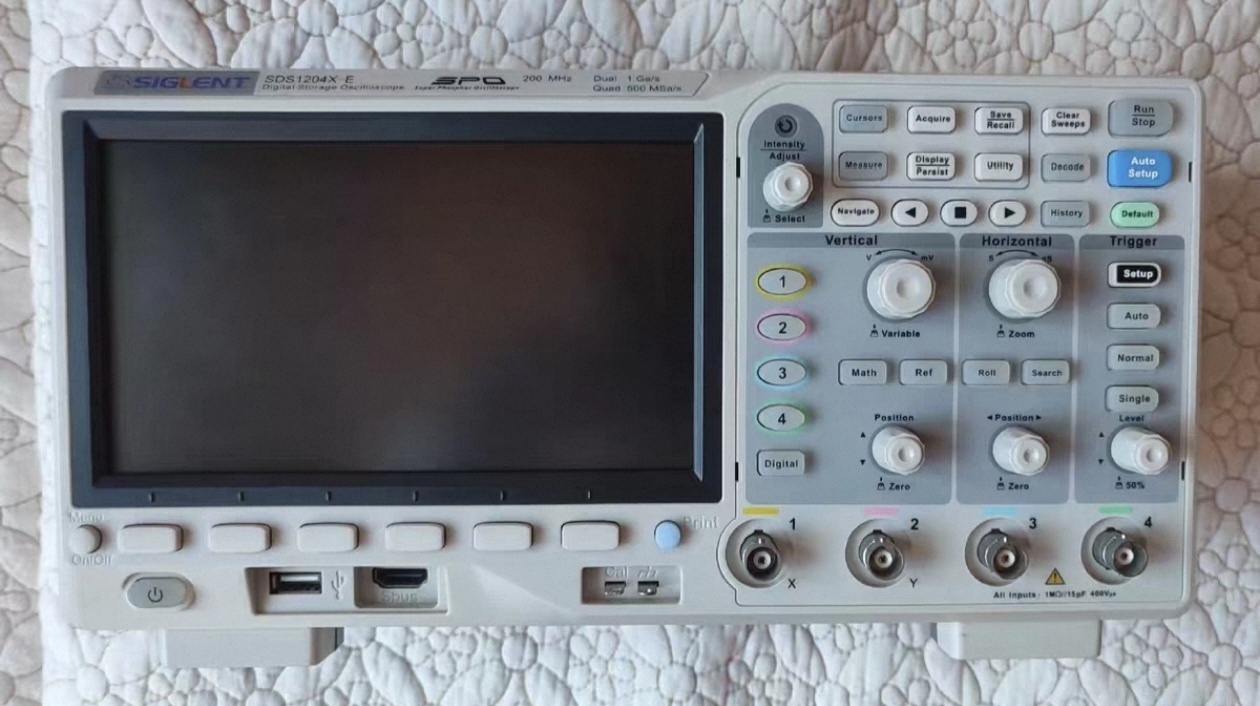 SIGLENT SDS1204X-E 200MHz 4Cha - Digital Storage Oscilloscope 4 Channel 100Mhz 评论和价格